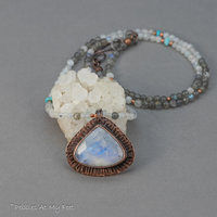 Handcrafted Rainbow Moonstone Beaded Necklace 
